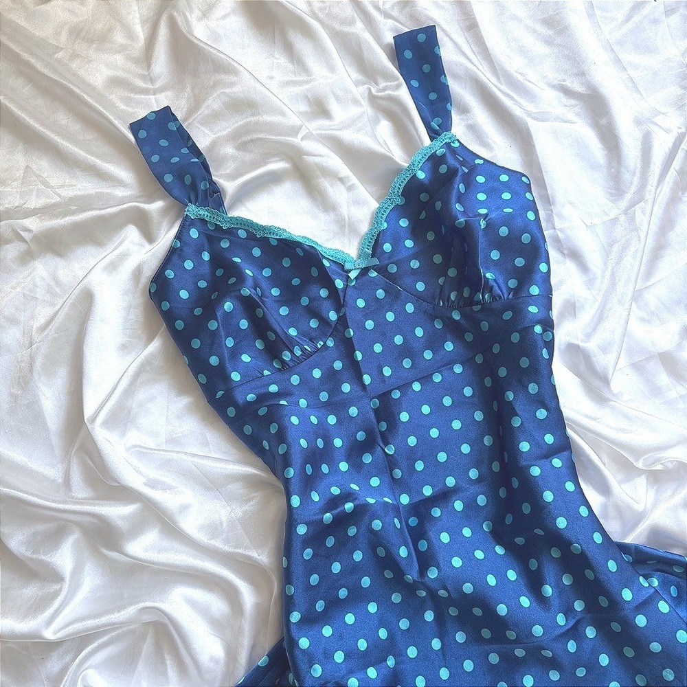 y2k satin Chemise Blue Polka Dot Lace Trim Gillian O'Malley Nightgown